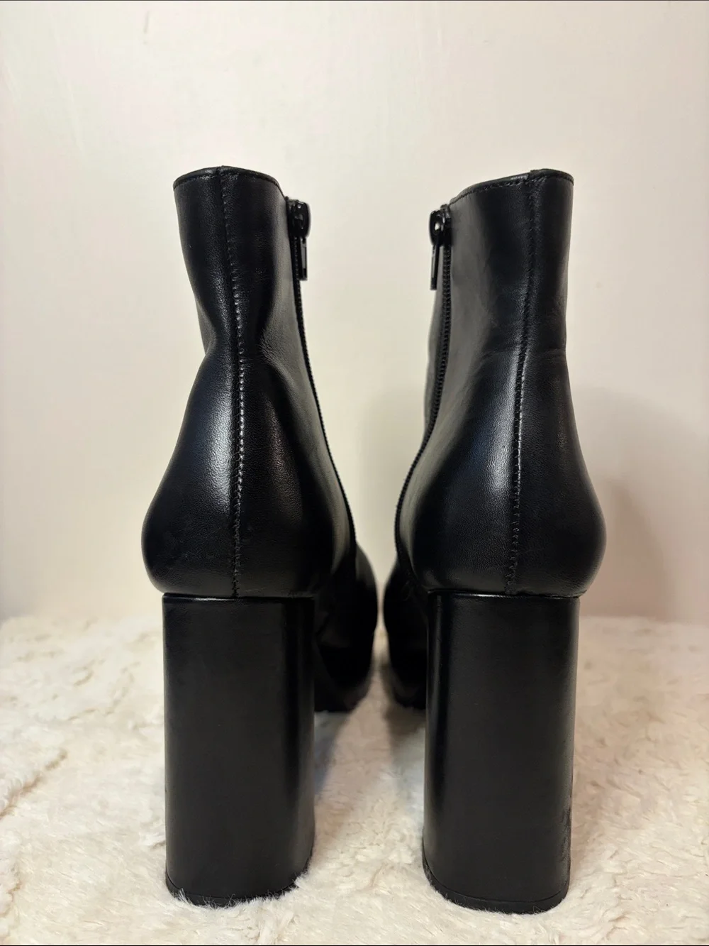 Steve Madden “Grate” Black Leather Platform Chunky Heel Ankle Boots Size 8.5